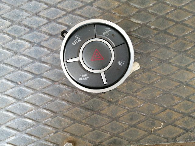 bontott SSANGYONG KYRON Vészvillogó Kapcsoló