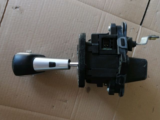 bontott SSANGYONG MUSSO Automata Váltókar