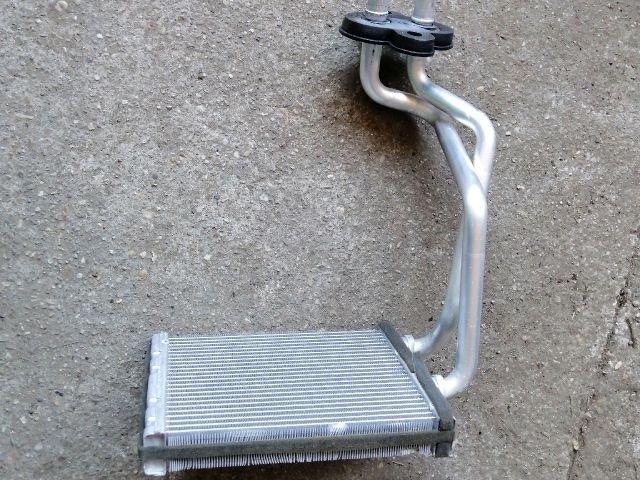 bontott SSANGYONG MUSSO Fűtőradiátor