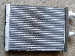 bontott SSANGYONG MUSSO Fűtőradiátor