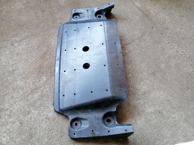 bontott SSANGYONG MUSSO Alsó Motorburkolat