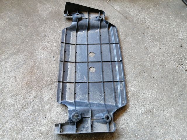 bontott SSANGYONG MUSSO Alsó Motorburkolat