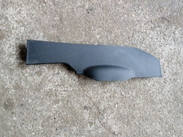 bontott SSANGYONG MUSSO Bal A Oszlop Burkolat