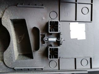 bontott SSANGYONG MUSSO Bal B Oszlop Burkolat