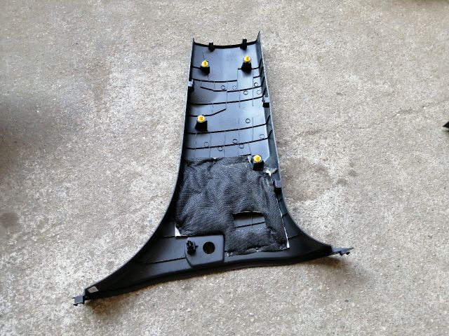 bontott SSANGYONG MUSSO Bal B Oszlop Burkolat