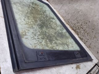 bontott SSANGYONG MUSSO Bal C Oszlop Oldalablak Üveg