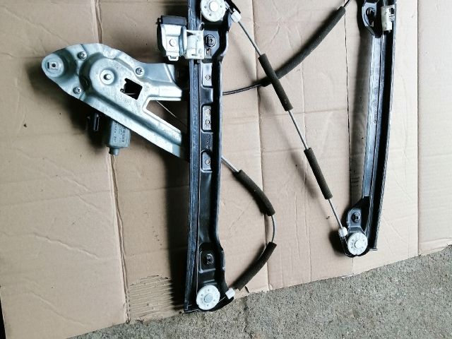 bontott SSANGYONG MUSSO Bal első Ablakemelő Szerkezet (Elektromos)