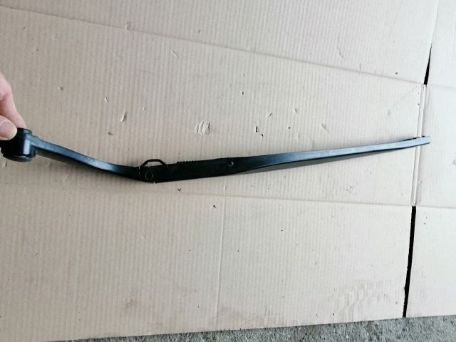 bontott SSANGYONG MUSSO Bal első Ablaktörlő Kar