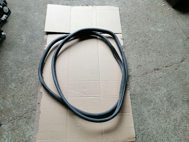 bontott SSANGYONG MUSSO Bal első Ajtó Szigetelés