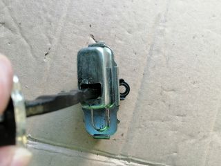 bontott SSANGYONG MUSSO Bal első Ajtóhatároló