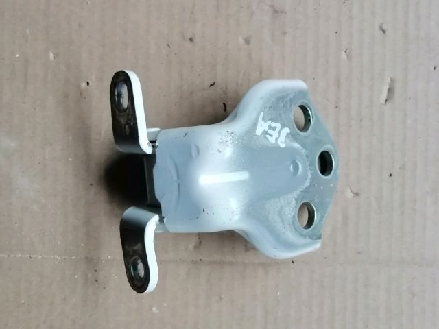 bontott SSANGYONG MUSSO Bal első Alsó Zsanér