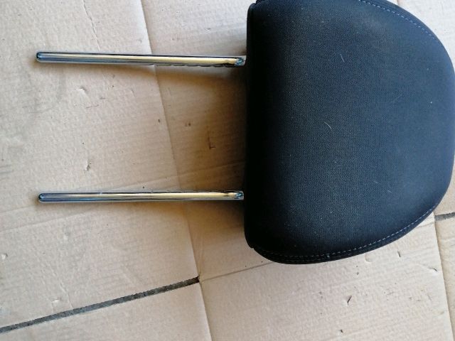 bontott SSANGYONG MUSSO Bal első Fejtámla