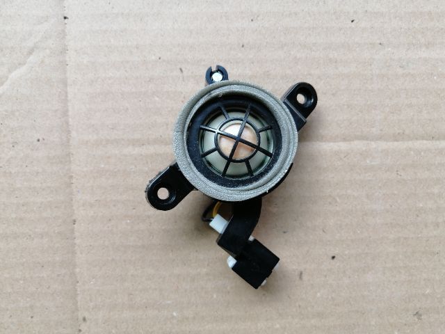 bontott SSANGYONG MUSSO Bal első Hangszóró