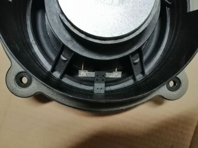 bontott SSANGYONG MUSSO Bal első Hangszóró