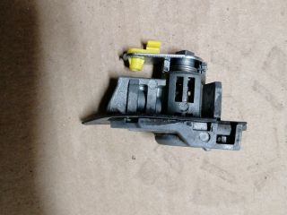 bontott SSANGYONG MUSSO Bal első Zárbetét