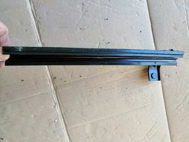 bontott SSANGYONG MUSSO Bal hátsó Ablak Sín