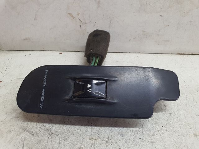 bontott SSANGYONG MUSSO Bal hátsó Ablakemelő Kapcsoló