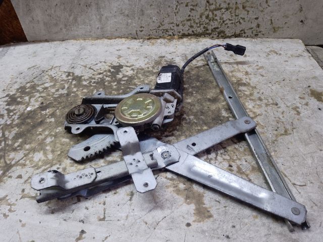 bontott SSANGYONG MUSSO Bal hátsó Ablakemelő Szerkezet (Elektromos)