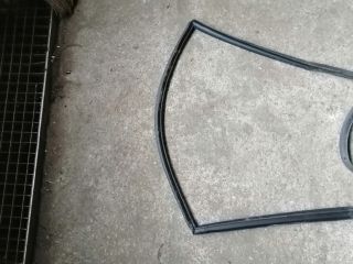 bontott SSANGYONG MUSSO Bal hátsó Ajtó Szigetelés