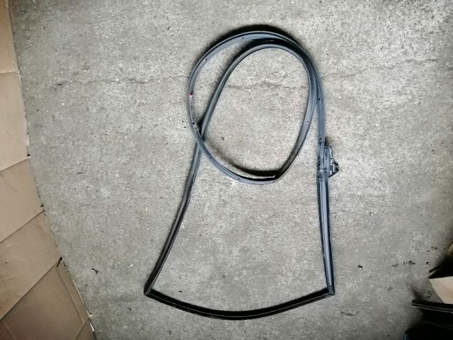 bontott SSANGYONG MUSSO Bal hátsó Ajtó Szigetelés