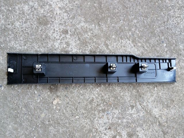 bontott SSANGYONG MUSSO Bal hátsó Belső Küszöb Burkolat