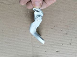 bontott SSANGYONG MUSSO Bal hátsó Felső Zsanér