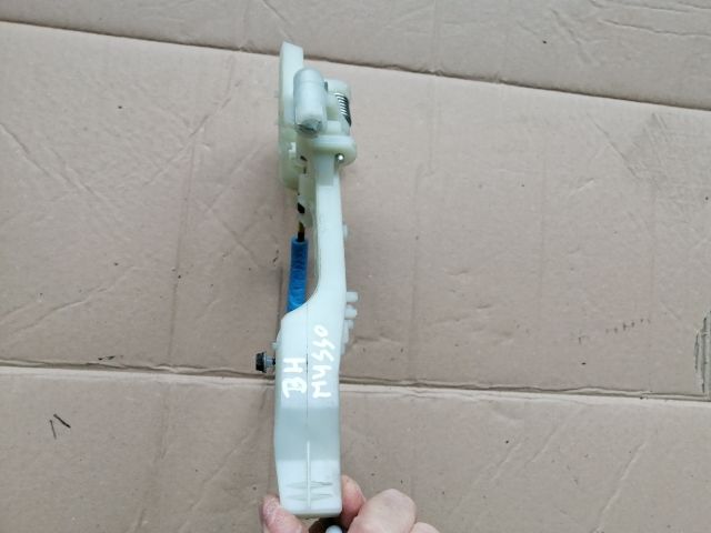 bontott SSANGYONG MUSSO Bal hátsó Külső Kilincsfészek