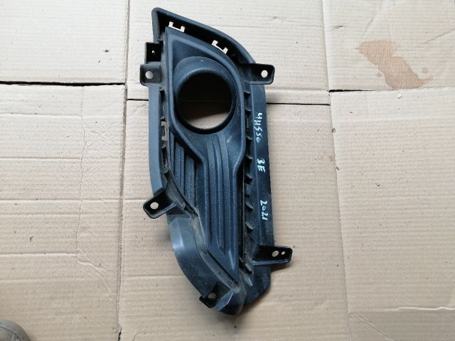 bontott SSANGYONG MUSSO Bal Ködlámpa Rács