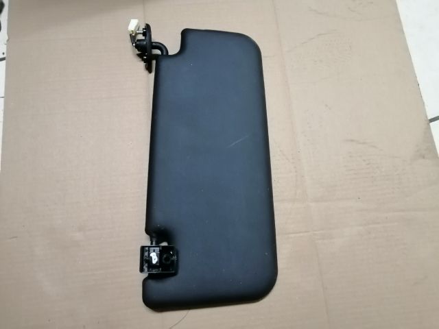 bontott SSANGYONG MUSSO Bal Napellenző