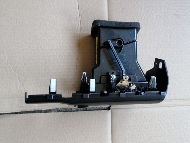 bontott SSANGYONG MUSSO Bal Szellőző