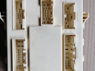 bontott SSANGYONG MUSSO Biztosítéktábla Utastér