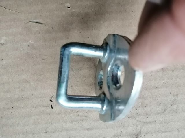 bontott SSANGYONG MUSSO Csomagrögzítő