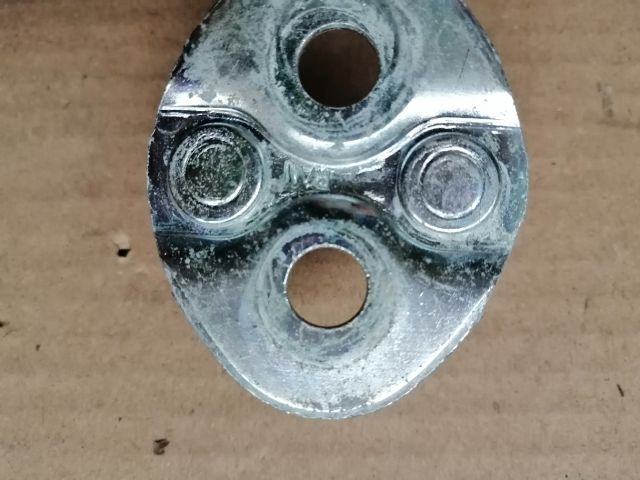 bontott SSANGYONG MUSSO Csomagrögzítő