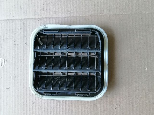 bontott SSANGYONG MUSSO Csomagtér Szellőző Hátsó