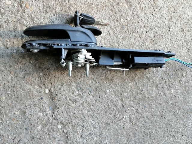 bontott SSANGYONG MUSSO Csomagtérajtó Kilincs