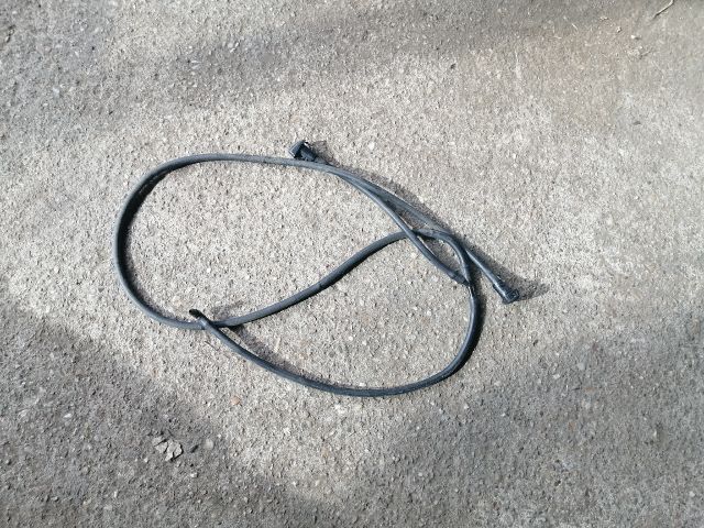 bontott SSANGYONG MUSSO Első Ablakmosó Cső