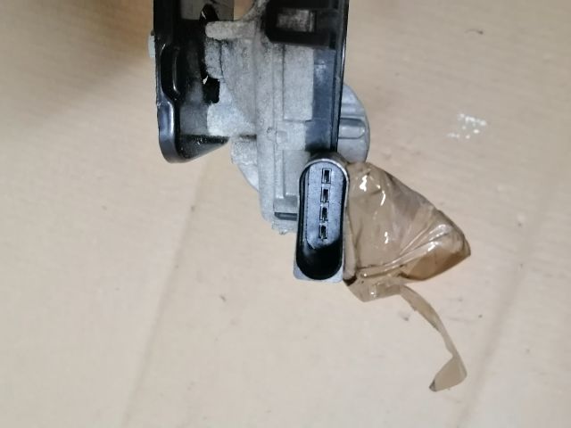 bontott SSANGYONG MUSSO Első Ablaktörlő Motor