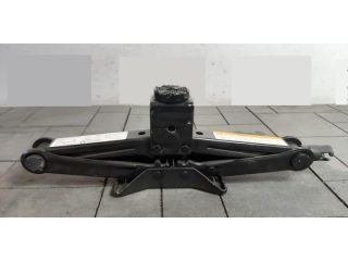 bontott SSANGYONG MUSSO Emelő