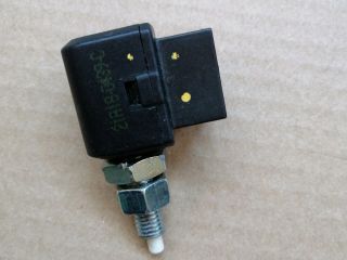 bontott SSANGYONG MUSSO Fék Pedál Kapcsoló