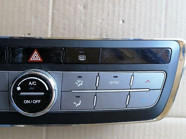 bontott SSANGYONG MUSSO Fűtéskapcsoló (digit klímás)