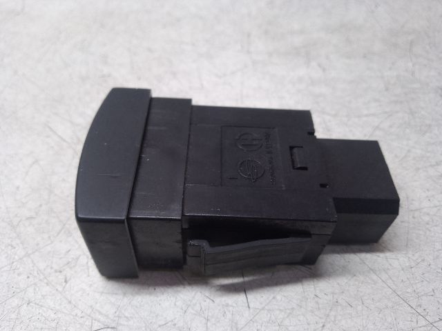 bontott SSANGYONG MUSSO Hátsó Ködzárófény Kapcsoló