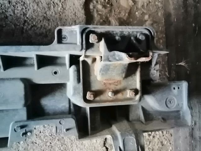 bontott SSANGYONG MUSSO Hátsó középső Lökhárító Tartó (Műanyag)