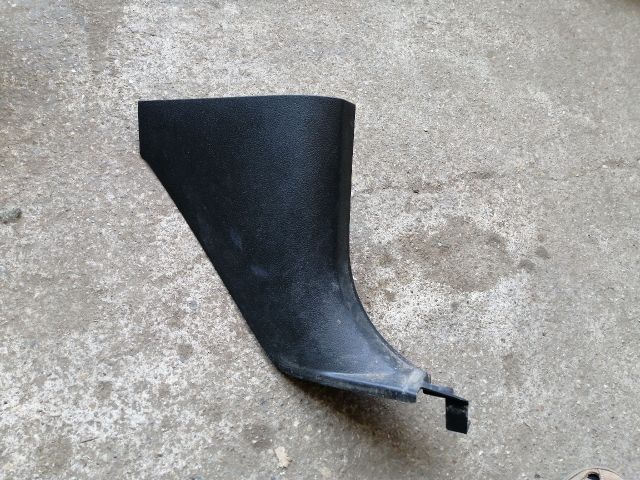 bontott SSANGYONG MUSSO Jobb A Oszlop Burkolat