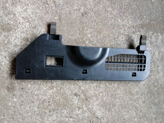 bontott SSANGYONG MUSSO Jobb Alsó Műszerfal Burkolat