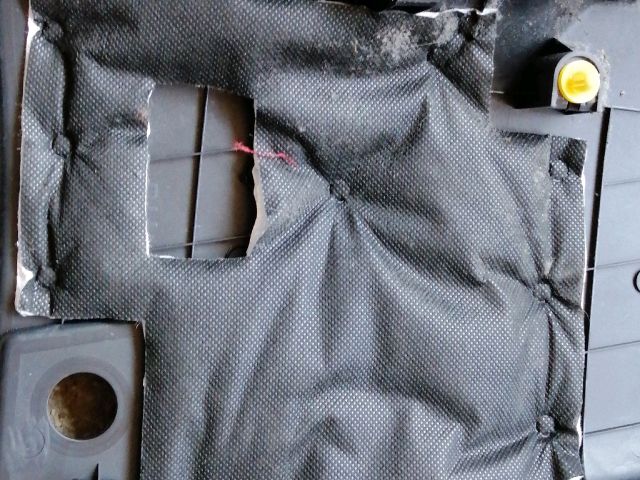 bontott SSANGYONG MUSSO Jobb B Oszlop Burkolat