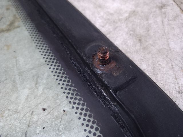 bontott SSANGYONG MUSSO Jobb C Oszlop Oldalablak Üveg