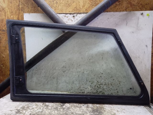 bontott SSANGYONG MUSSO Jobb C Oszlop Oldalablak Üveg