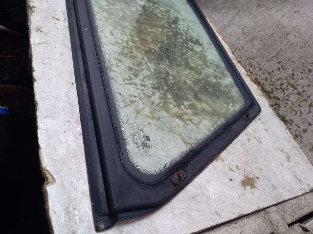 bontott SSANGYONG MUSSO Jobb C Oszlop Oldalablak Üveg