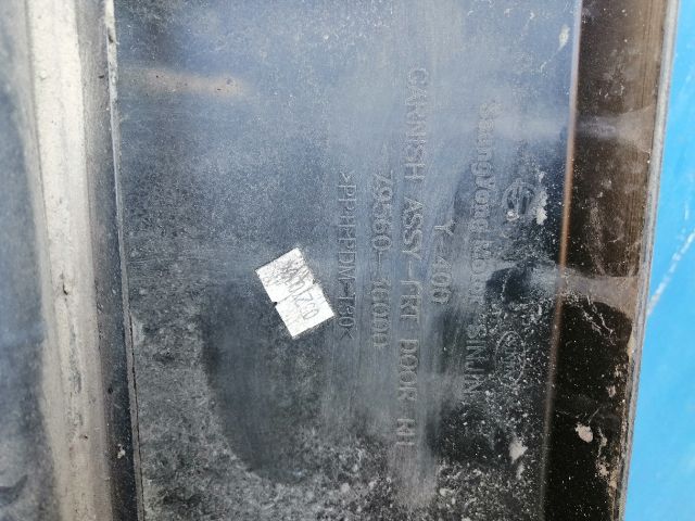 bontott SSANGYONG MUSSO Jobb első Ajtó Díszléc