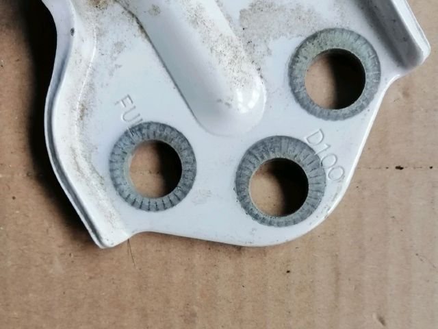 bontott SSANGYONG MUSSO Jobb első Alsó Zsanér